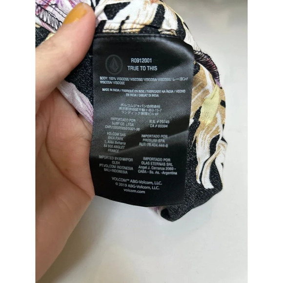 Floral Volcom Shorts Big Girls L 10/12 NWT - Picture 5 of 8